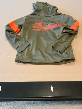 Nike Olive Green Dri-FIT Hoodie with Subtle White Swoosh